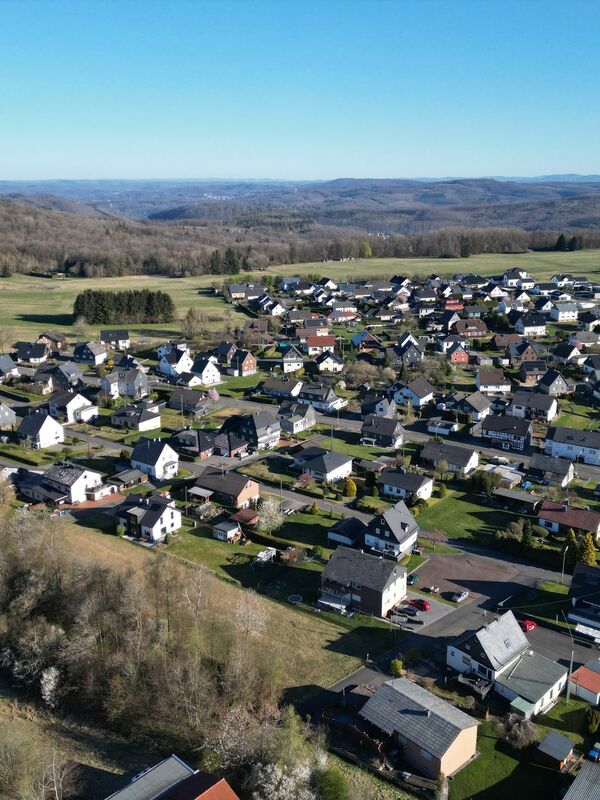 Breaking News: Razzia In Niederbayern Nach Fund Von Toten Greifvögeln! Alle Details (Sz.De) - 1kgnjwj