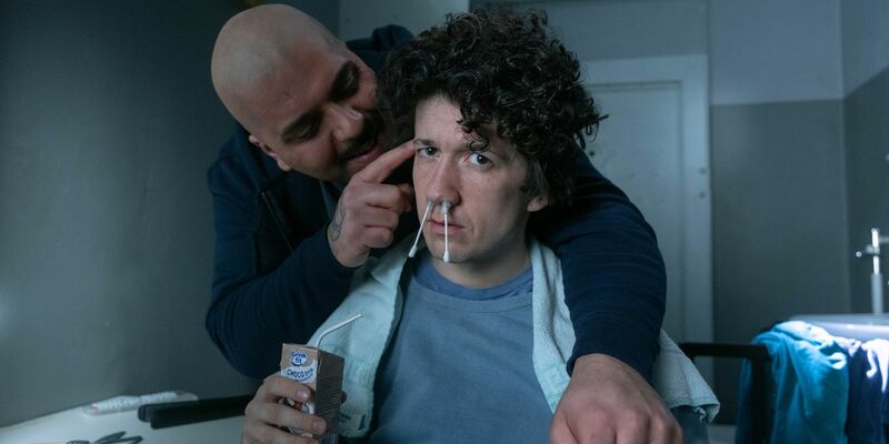 Während Moritz im Knast war, hat sich die Welt weiter gedreht. - Foto: Paul Hepper/Netflix/dpa