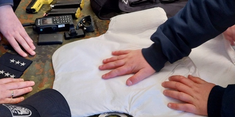 HZA-BS: Zoll zum Anfassen - Zukunftstag beim Hauptzollamt Braunschweig - Foto: presseportal.de