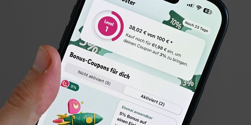 In den Apps von Rewe und Penny wurden die Schwellenwerte für Rabatte angepasst. - Foto: Wolf von Dewitz/dpa-Zentralbild/dpa