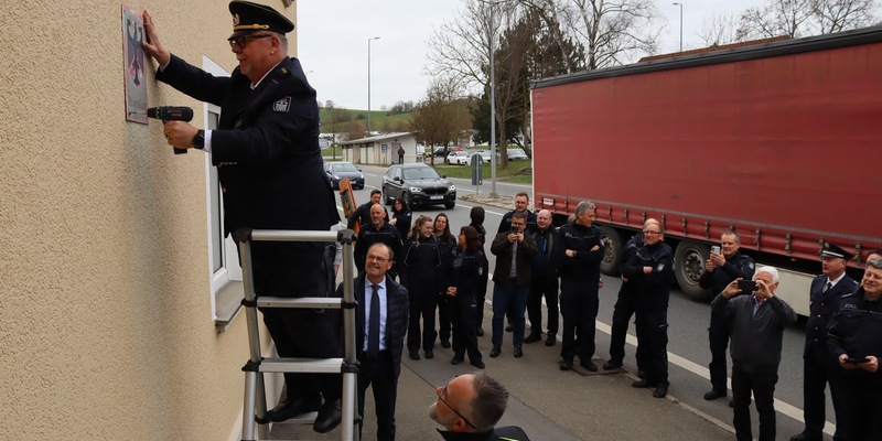 HZA-R: Abschied von einem Stück Geschichte - Zollgebäude in Furth im Wald übergeben - Foto: presseportal.de