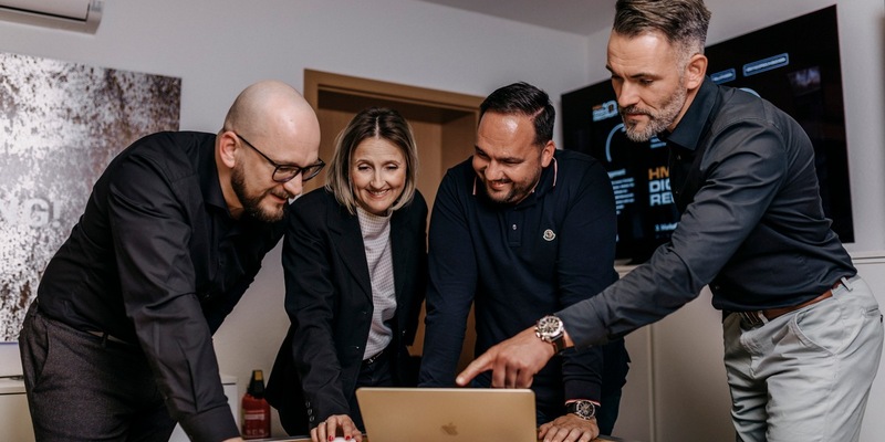 Einsatz von KI bei Onboarding und Unterweisung: Robert Eckhold bringt mit automatisierten Schulungsportalen mehr Effizienz in Handwerk und Industrie - Foto: presseportal.de