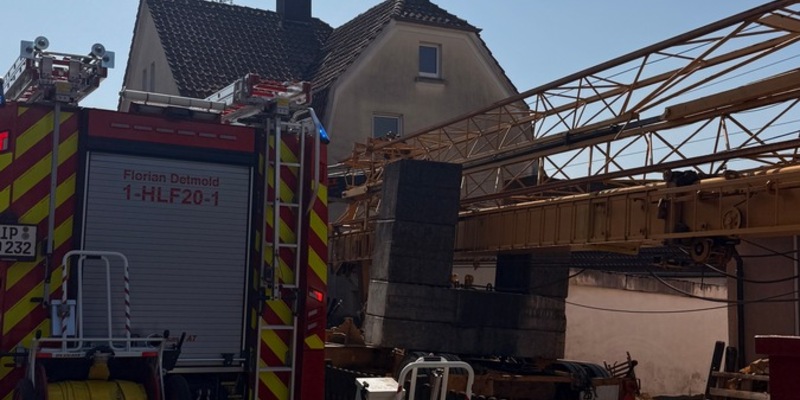FW-DT: Technische Hilfeleistung - Eingeklemmte Person - Foto: presseportal.de