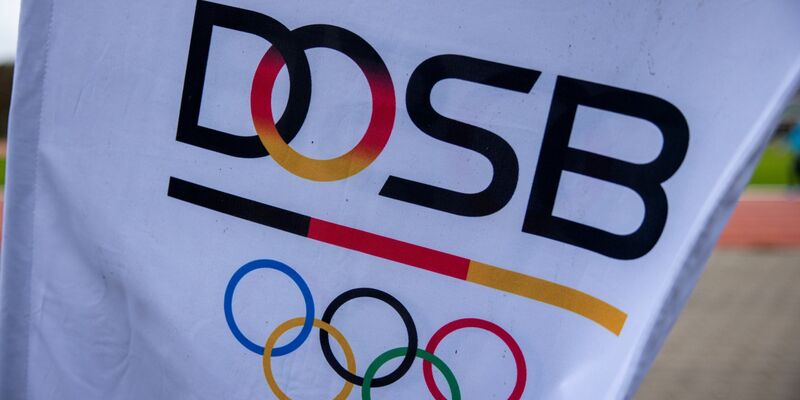 Der Deutsche Olympische Sportbund (DOSB) will spätestens im Herbst 2026 entscheiden, mit welcher Stadt oder welcher Region man bei der Olympia-Bewerbung ins Rennen geht. - Foto: Laszlo Pinter/dpa