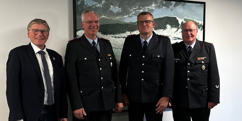 FW-AUR: Neuer Ortsbrandmeister der Feuerwehr Wiesens ernannt - Foto: presseportal.de