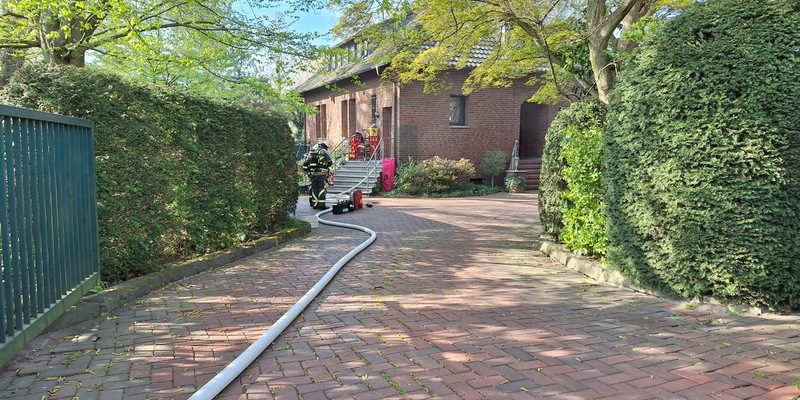 FW Bocholt: Zimmerbrand am Stadtring - Foto: presseportal.de