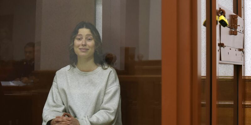 Doppelstaatlerin Xenia Karelina war in Russland zu zwölf Jahren Haft verurteilt worden (Archivbild). - Foto: Uncredited/AP/dpa