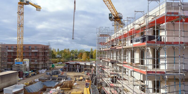 Wohnungen können nach Ansicht der Branche deutlich günstiger gebaut werden als bislang. (Archivbild) - Foto: Soeren Stache/dpa-Zentralbild/dpa