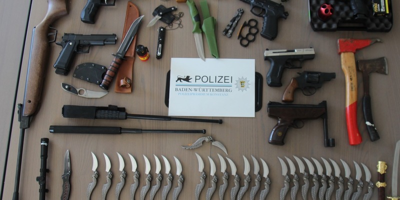 POL-KN: Gemeinsame Pressemitteilung der Staatsanwaltschaft Konstanz und des Polizeipräsidiums Konstanz - Durchsuchungsmaßnahmen nach Ermittlungsverfahren (09.04.2025) - Foto: presseportal.de