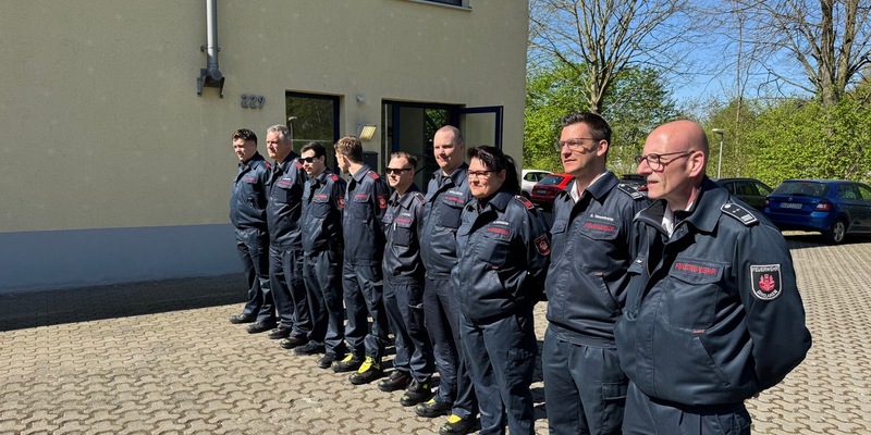 FW Dinslaken: Feuerwehr-Nachwuchs nimmt erste Hürde - Foto: presseportal.de
