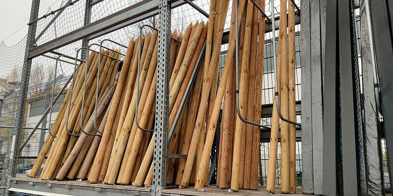 Zaunpfähle in einem Baumarkt (Archiv) - Foto: über dts Nachrichtenagentur