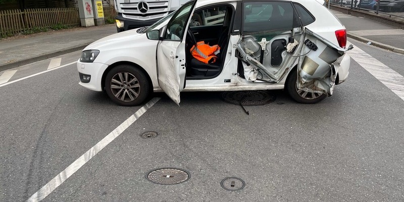 POL-ME: Vorfahrt missachtet: Verkehrsunfall mit hohem Sachschaden - 2504041 - Foto: presseportal.de