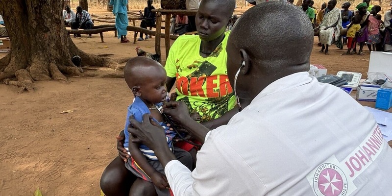 Kürzungen der humanitären Hilfe treffen Menschen aus dem Sudan hart / Zum 2. Jahrestag des gewaltsamen Konflikts im Sudan: Bündnisorganisationen von Aktion Deutschland Hilft warnen vor Einsparungen - Foto: presseportal.de