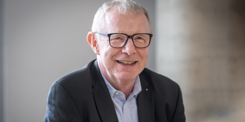 Neue EU-Verordnungen überfordern Unternehmen: Dietmar Niehaus von der IDD GmbH verrät, wie Firmen sich jetzt auf NIS2, KI-Verordnung & Co. vorbereiten müssen - Foto: presseportal.de