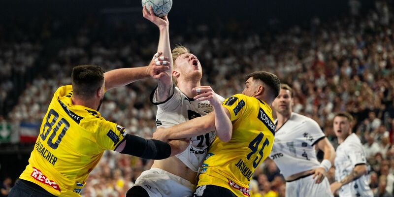 Schied mit einer Knieverletzung vorzeitig aus: Ivan Martinovic von den Rhein-Neckar Löwen. - Foto: Marius Becker/dpa