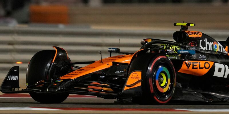 Nur Platz sechs für den WM-Spitzenreiter Lando Norris. - Foto: Altaf Qadri/AP/dpa