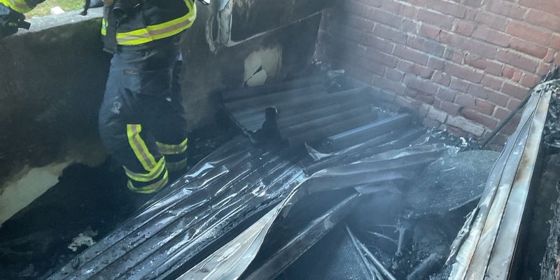 FW-DO: Feuer auf Balkon eines Mehrfamilienhauses in Dortmund-Brünninghausen - Foto: presseportal.de