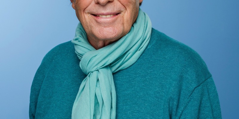 Sigmar Solbach: Kraft zur Veränderung schöpfen / Indem der Schauspieler sein Leben aufschrieb, stellte er fest, dass auch scheinbar negative Erlebnisse positive Wirkungen haben - Foto: presseportal.de