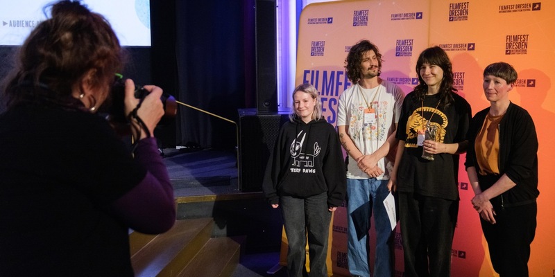 Filmfest Dresden: „Do Something“ gewinnt den vom MDR gestifteten Publikumspreis - Foto: presseportal.de
