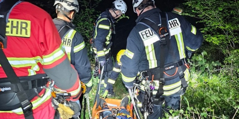 FW Königswinter: Personenrettung im Siebengebirge - Foto: presseportal.de