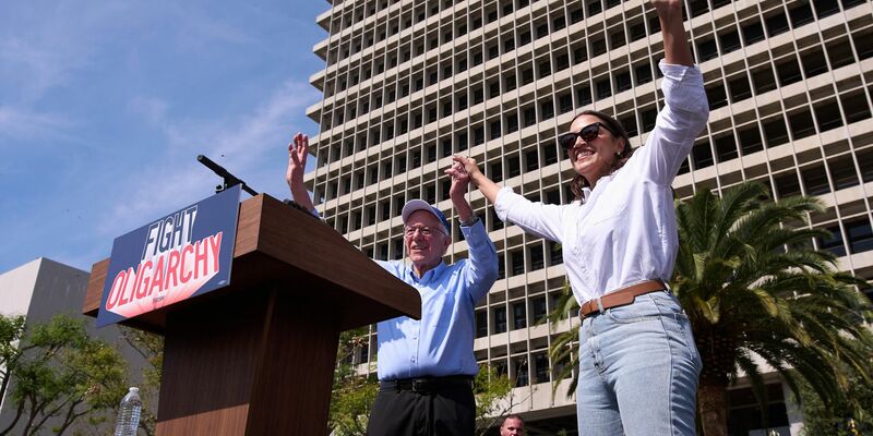 Der 83-jährige Sanders und die 35-jährige Ocasio-Cortez sind vor allem bei jungen Menschen beliebt.  - Foto: Jae C. Hong/AP/dpa