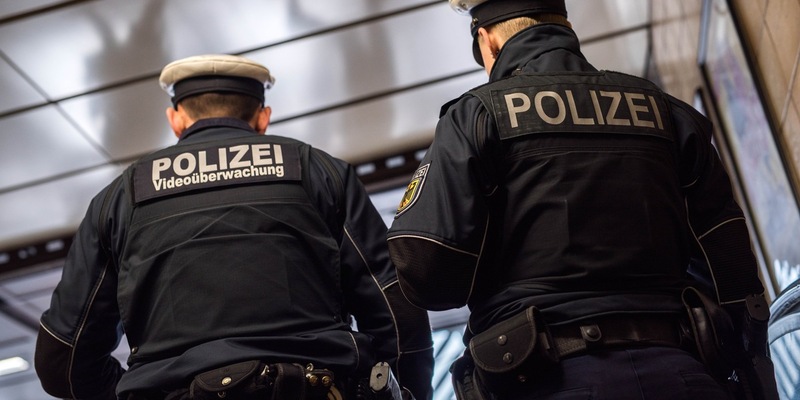 BPOL-HH: Verdacht auf sexuelle Belästigung auf Hamburger S-Bahnsteig- - Foto: presseportal.de