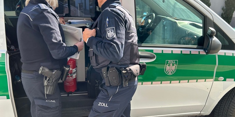 HZA-A: Augsburger Zoll führt regionale Sonderprüfung durch/Friseur- und Kosmetiksalons, Nagelstudios sowie Barbershops kontrolliert - Foto: presseportal.de