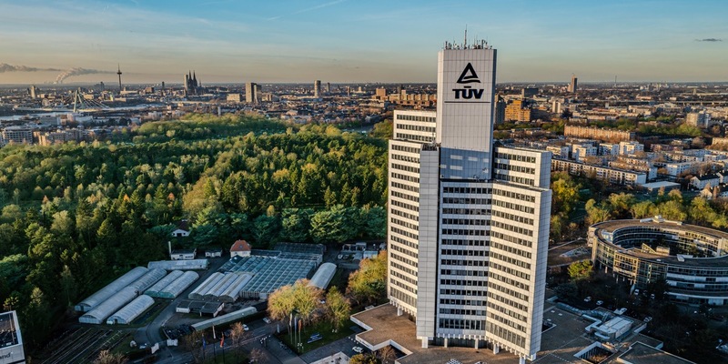 TÜV Rheinland ausgezeichnet: Ludwig-Erhard-Preis in Gold - Foto: presseportal.de