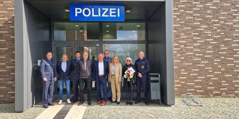 POL-PPTR: Polizeipräsidentin Anja Rakowski verabschiedet verdiente Mitarbeitende in den Ruhestand - Foto: presseportal.de