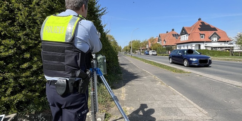 POL-KLE: Goch - Schwerpunkteinsatz der Polizeiwache Goch im Straßenverkehr / Fahrer fährt doppelt so schnell wie erlaubt - Foto: presseportal.de