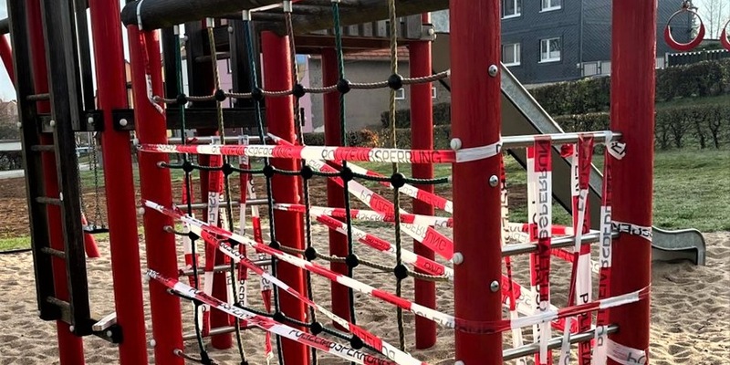 LPI-NDH: Vandalismus auf Kinderspielplatz - Foto: presseportal.de
