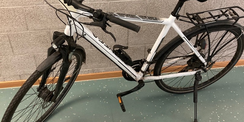 POL-GI: Polizei verhindert Fahrraddiebstahl - Besitzer des Rades gesucht! - Foto: presseportal.de