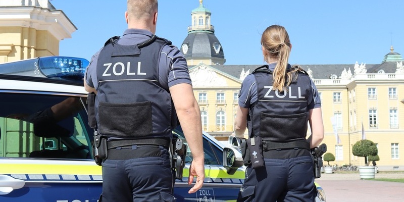 HZA-KA: Effizient, mobil und wachsam: Die Kontrolleinheit Verkehrswege des Karlsruher Zolls - Foto: presseportal.de