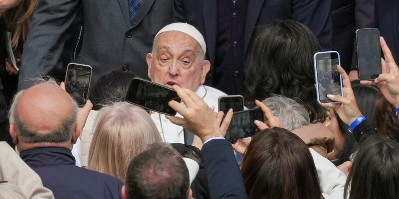 Der 88-Jährige wirkt weiterhin angeschlagen. (Foto: Archiv) - Foto: Alessandra Tarantino/AP/dpa