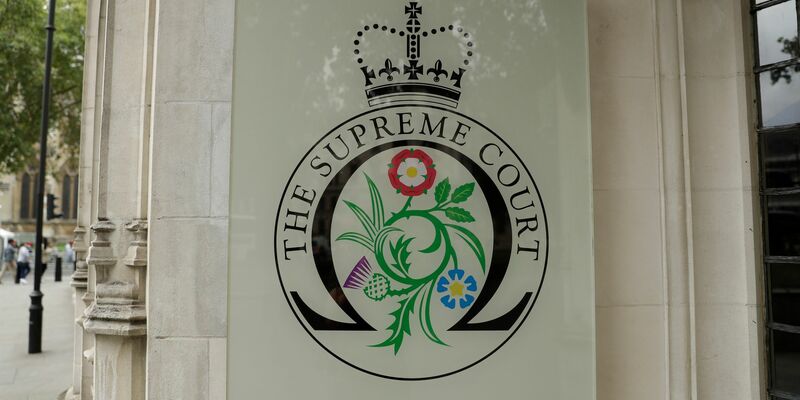 Eine schottische Frauenrechtsgruppe hatte gegen die Definition von Geschlecht der Regierung in Edinburgh geklagt. (Archivfoto) - Foto: Matt Dunham/AP/dpa