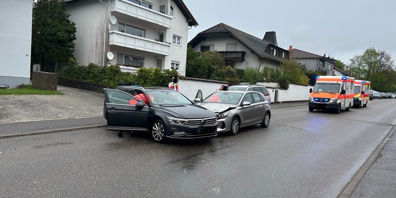 POL-PDPS: Bei Verkehrsunfall verletzt - Rettungshubschrauber im Einsatz - Foto: presseportal.de