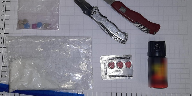 BPOL NRW: Drogen, Messer, tätlicher Angriff und Widerstand - Bundespolizei nimmt 50-Jährigen in Dortmund vorläufig fest - Foto: presseportal.de