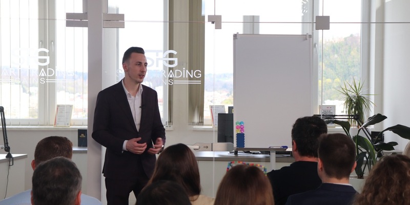 Exklusiver Austausch unter Gleichgesinnten: Smart Trading Gains begeistert erneut mit ausgebuchtem Kundenevent - Foto: presseportal.de