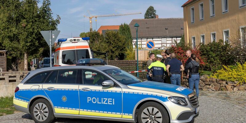 Razzia in Sachsen: Ein Jugendlicher soll Gift im Haus seiner Eltern gelagert haben. - Foto: Daniel Wagner/dpa