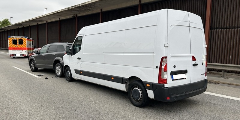 POL-PDLD: Auffahrunfall mit leichtverletzten Personen - Foto: presseportal.de