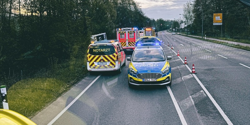 FW-DT: Alleinunfall mit LKW - Foto: presseportal.de