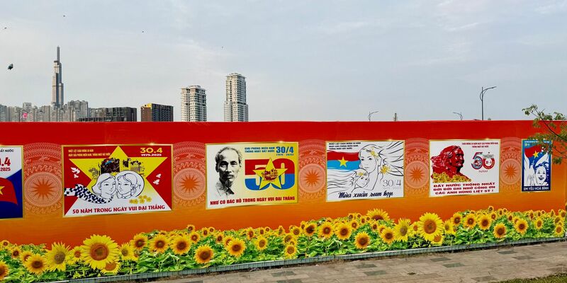 Der frühere Präsident Ho Chi Minh ist allgegenwärtig. - Foto: Carola Frentzen/dpa