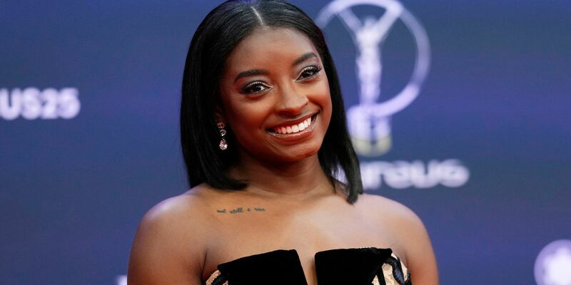 Luka Modric und Daniel Carvajal wurden mit Real Madrid «Mannschaft des Jahres» und zeigten sich mit dem Laureus World Sports Award. - Foto: Manu Fernandez/AP/dpa