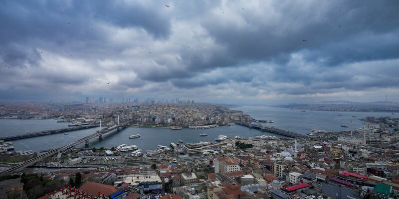 Mehrere Erdbeben haben Istanbul erschüttert. (Archivfoto) - Foto: Emrah Gurel/AP