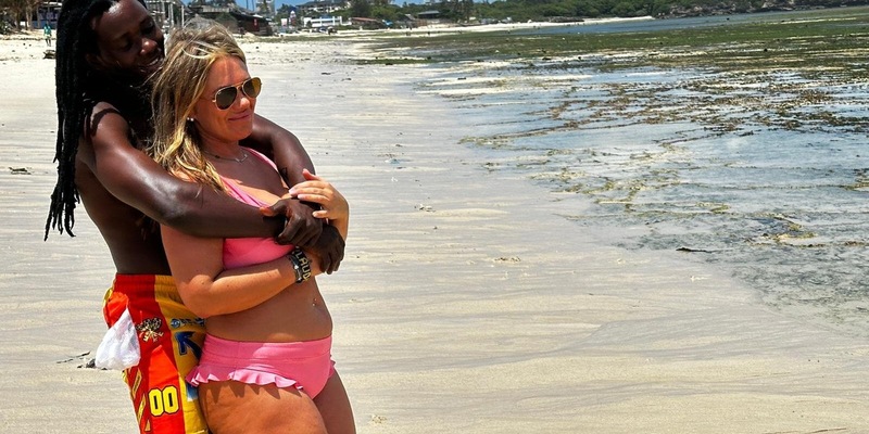 Claudia Rolence Amore unter Palmen - Foto: Joyn, presseportal.de