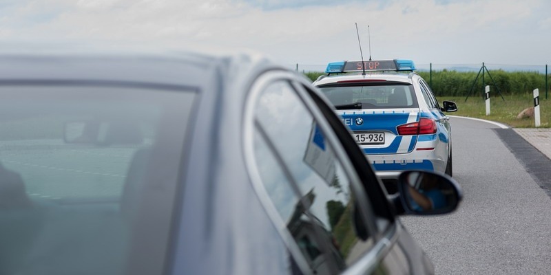 Bundespolizeidirektion München: Pass nur auf dem Smartphone/ Bundespolizei bringt Algerier in Abschiebehaft - Foto: presseportal.de