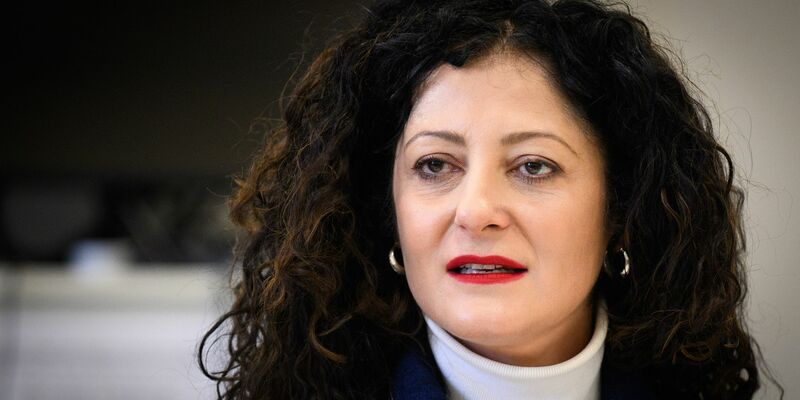 Berlins Sozialsenatorin Cansel Kiziltepe (SPD) nimmt ihre Äußerungen über Tesla nicht zurück. (Archivfoto) - Foto: Bernd von Jutrczenka/dpa