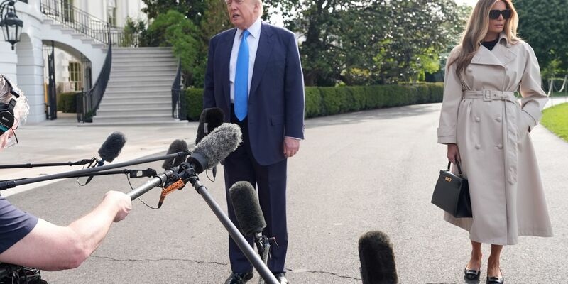 Trump bleibt vage zu Gesprächen mit China - Foto: Alex Brandon/AP/dpa
