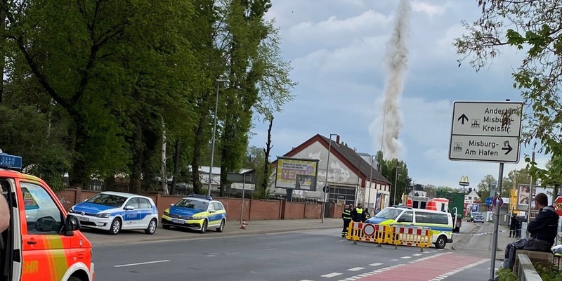 FW Hannover: Kampfmittelbeseitigung in Hannover-Misburg erfolgreich abgeschlossen - Foto: presseportal.de