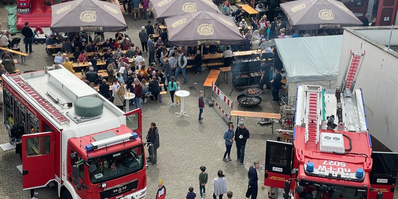 FW Weinheim: Blaulichtmeile in Sulzbach - Feuerwehr lädt zum Tag der offenen Tür - Foto: presseportal.de